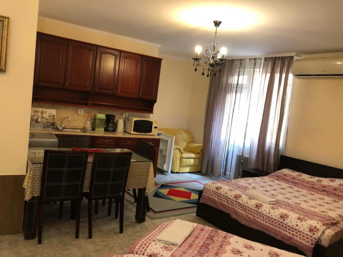 Marinela Apartments Pomorie Eksteriør bilde