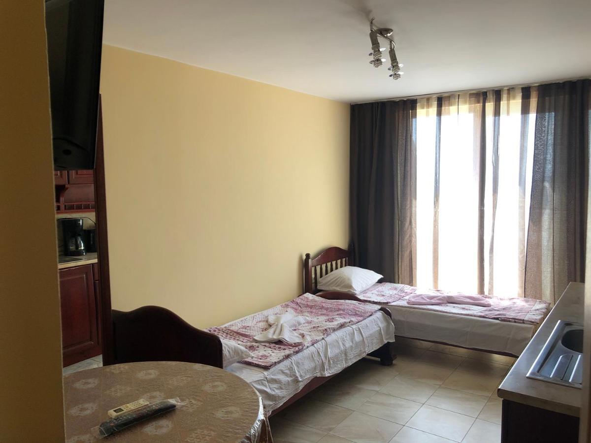 Marinela Apartments Pomorie Eksteriør bilde
