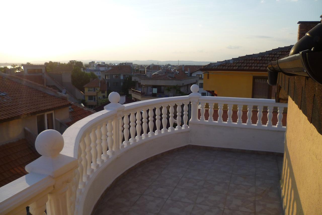 Marinela Apartments Pomorie Eksteriør bilde